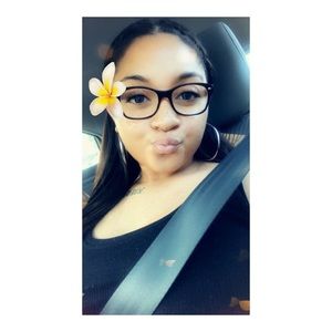 Meet your Posher, Tiffany